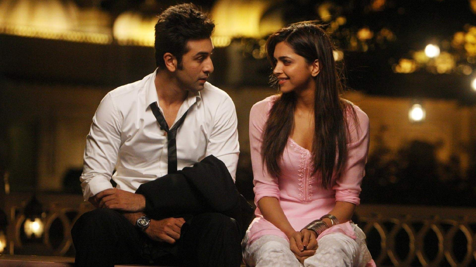 Bollywood, On-screen Couples, Bollywood Romance, Bollywood Love Stories, Shah Rukh Khan, Kajol, Salman Khan, Madhuri Dixit, Ranbir Kapoor, Deepika Padukone