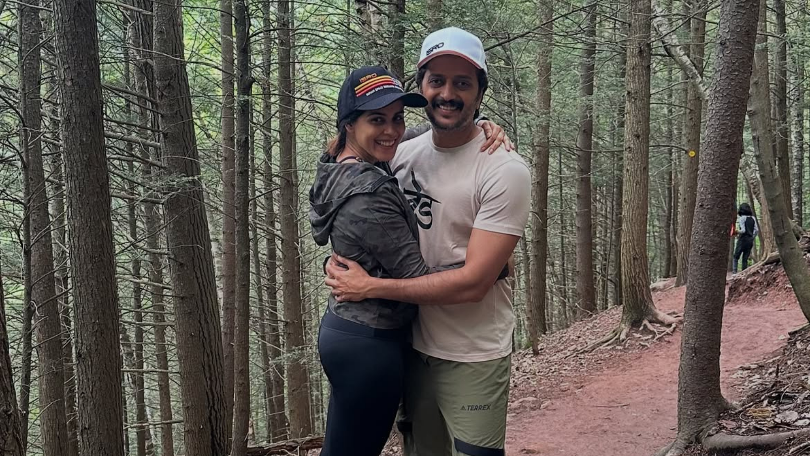 Genelia D’souza, Riteish Deshmukh, Bollywood Couple, Couple Goals, Candid Pics
