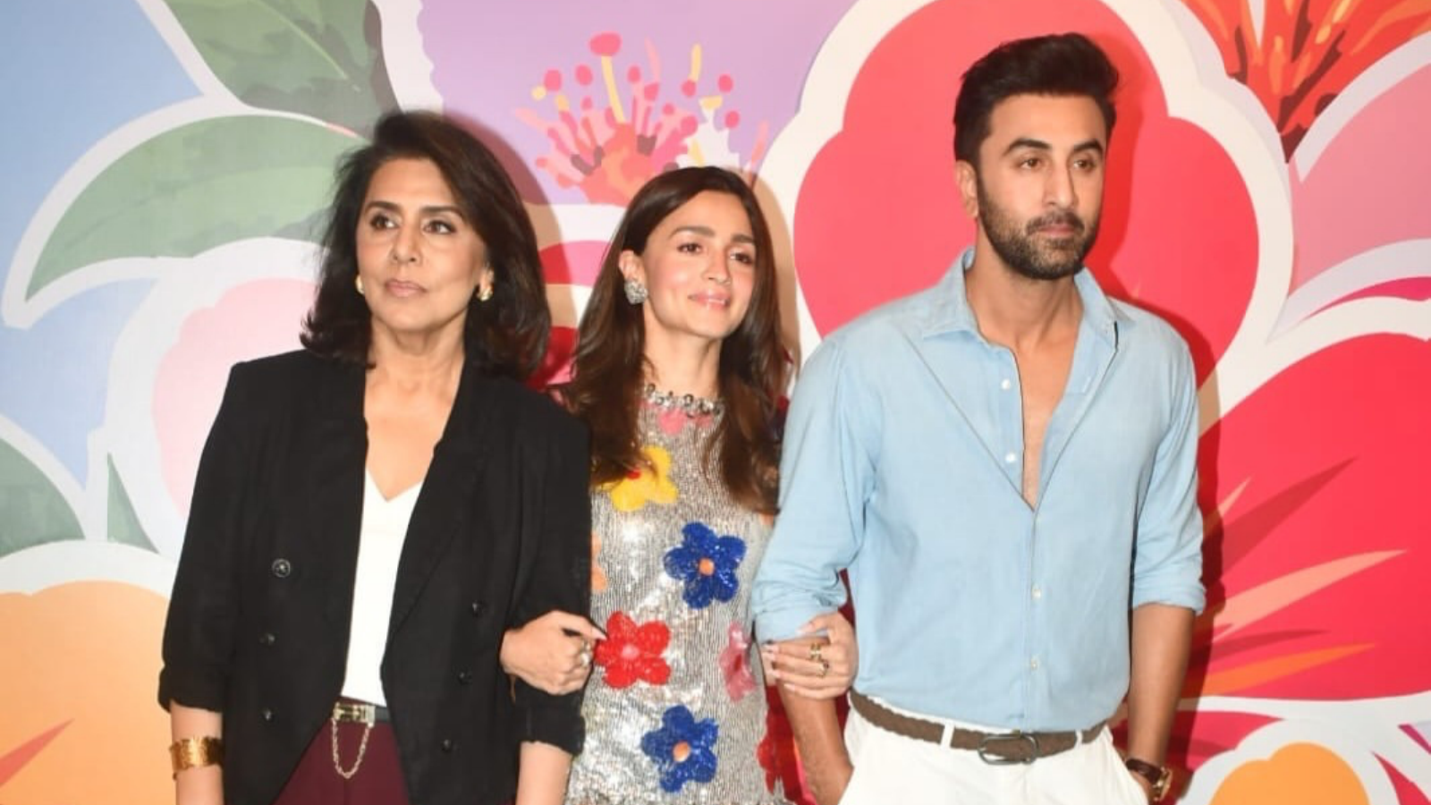 Bollywood, Bollywood News, Bollywood Updates, Weekly News, Alia Bhatt, Ranbir Kapoor, Shah Rukh Khan, Rani Mukerji, Rashmika Mandanna