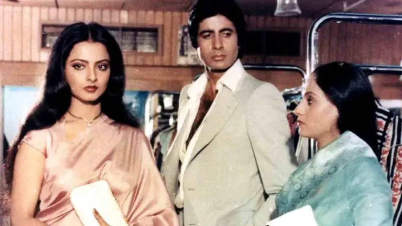Bollywood, Bollywood Actress, Rekha, Bollywood Movies, Silsila, Umrao Jaan, Khoon Bhari Maang