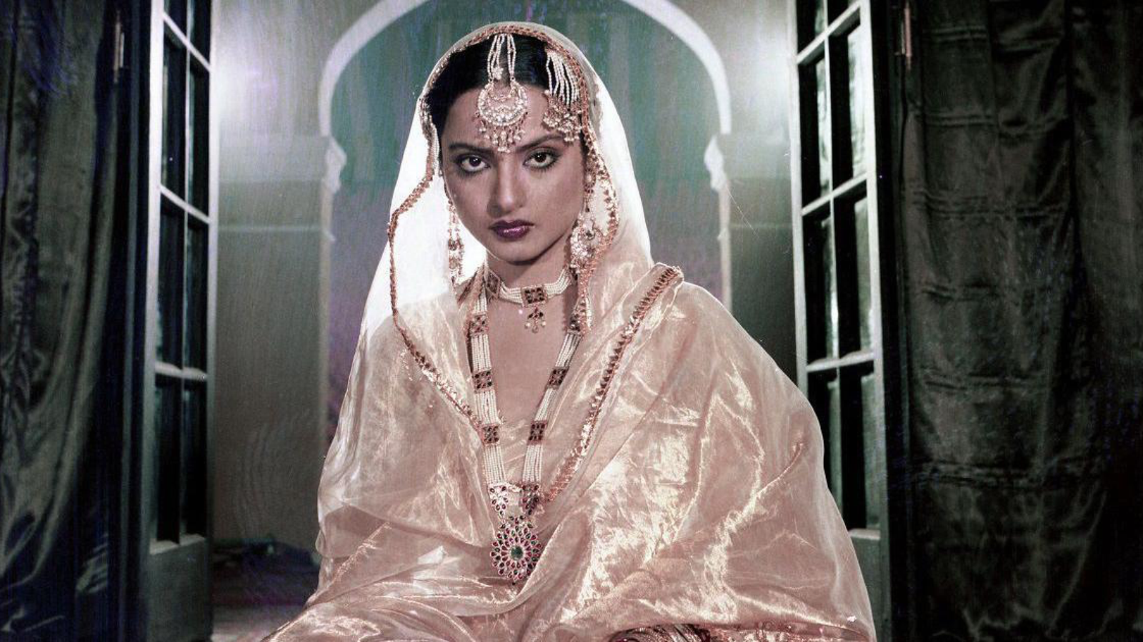 Bollywood, Bollywood Actress, Rekha, Bollywood Movies, Silsila, Umrao Jaan, Khoon Bhari Maang
